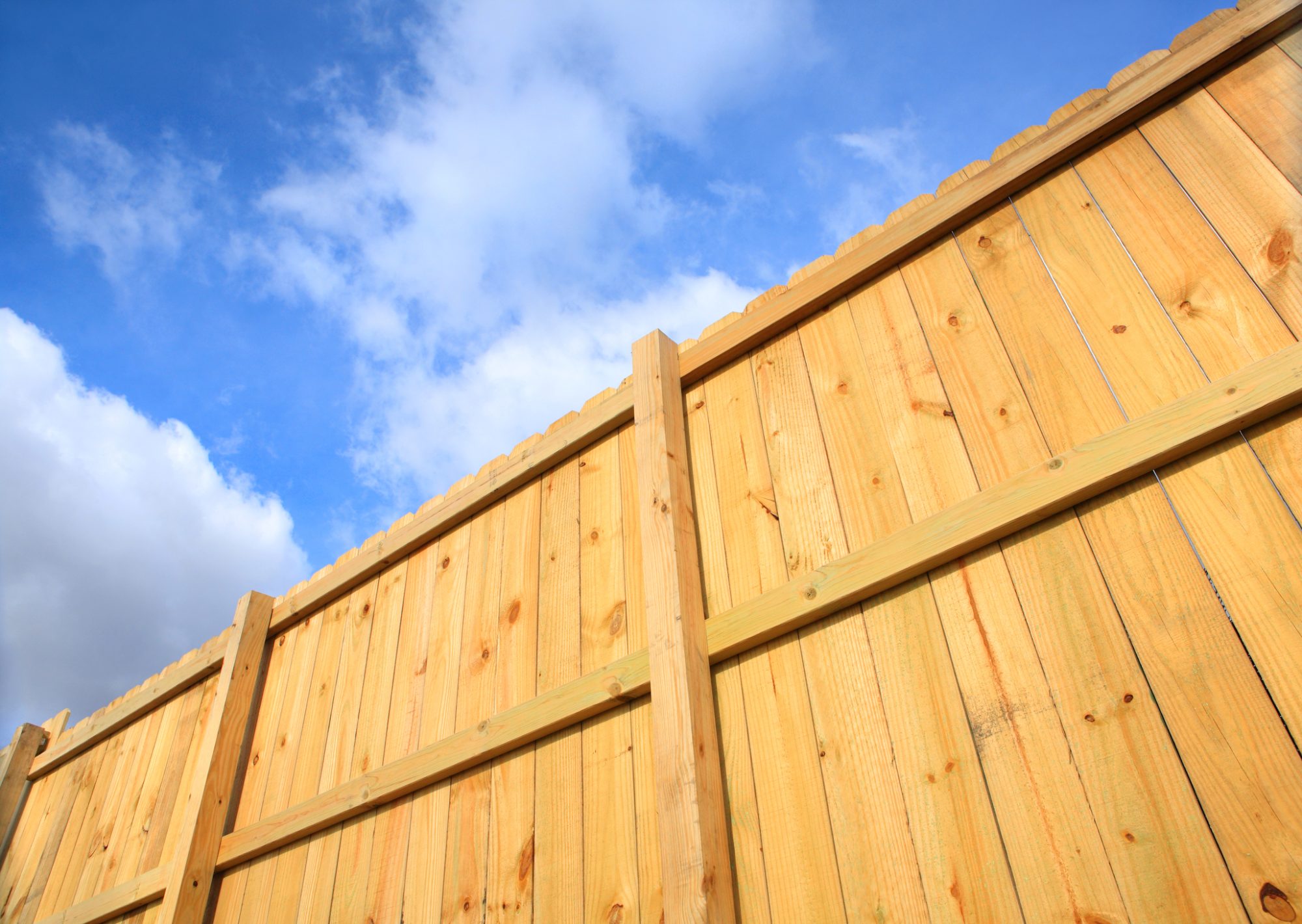Fencing Contractors in Glasgow HS Fencing & Decking